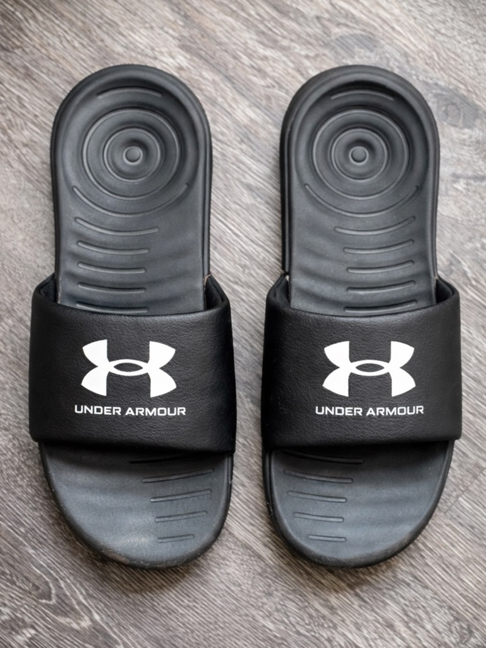 UNDER ARMOUR Ansa Slides Boys 4Y Black Athletic Pool Shower Sandals